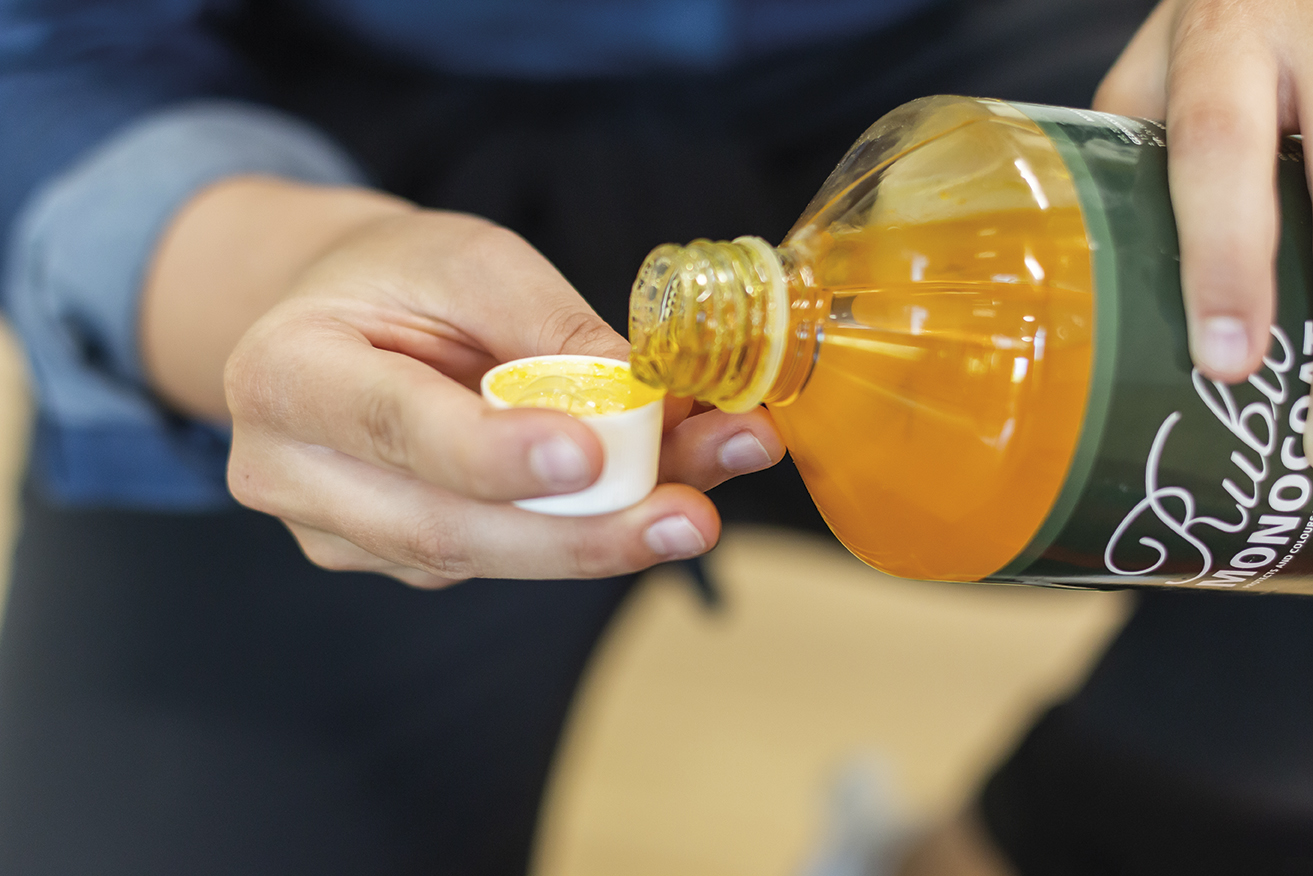 Rubio Monocoat Universal Soap – mydło do podłóg i schodów olejowanych 1 l / 2 l - obrazek 3